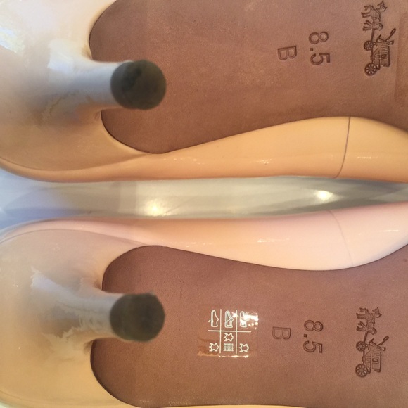 COACH Leather Pumps Peach Color - Picture 4 of 5